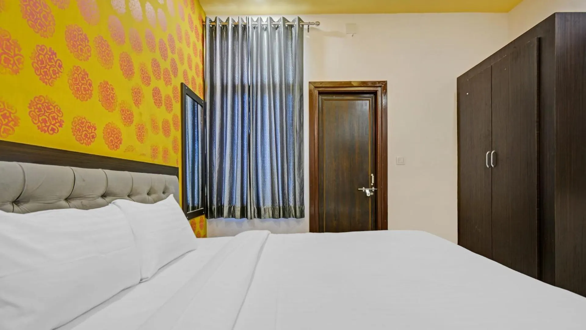 Hotel Capital O Maharana Palace Udaipur